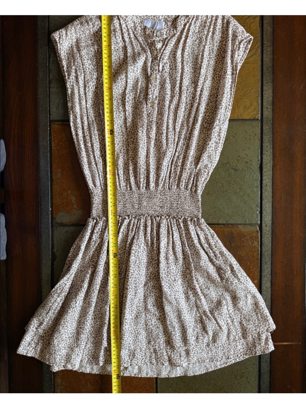 Rails medium cheetah leopard print cinched waist midi dress v neck comfort